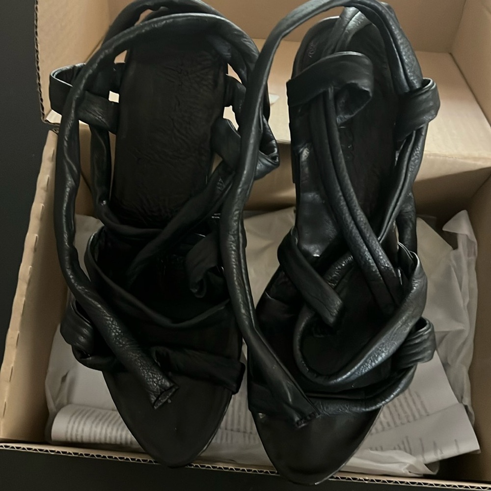 Trippen Acrobat Black. Never worn. These are stylish and comfortable!